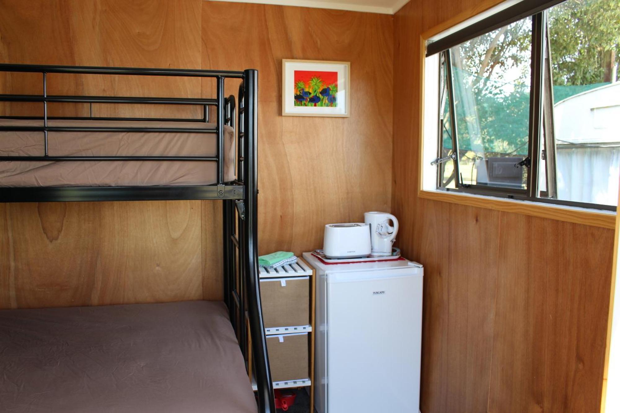 Urenui Beach Camp Exterior foto