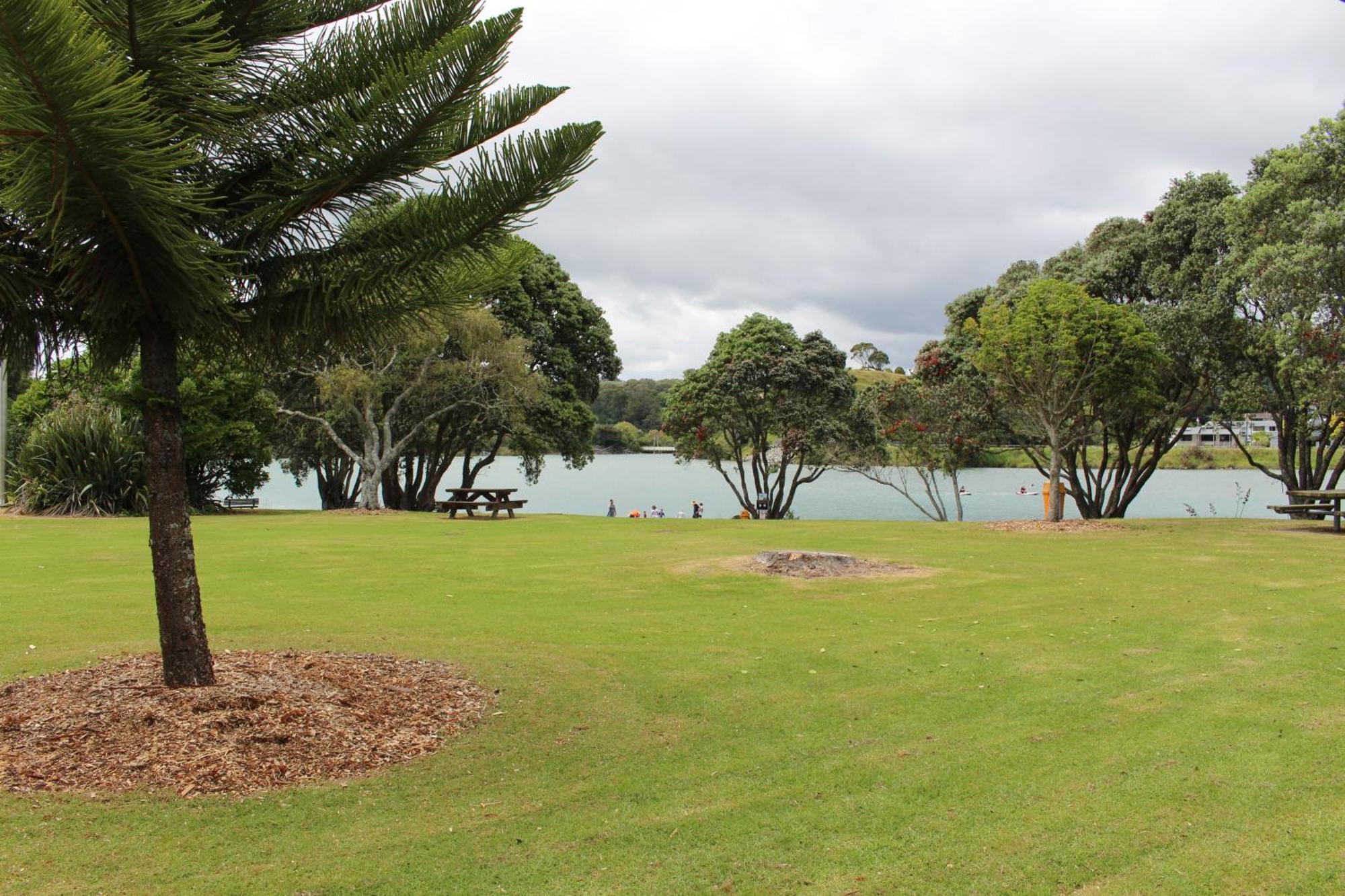 Urenui Beach Camp Exterior foto
